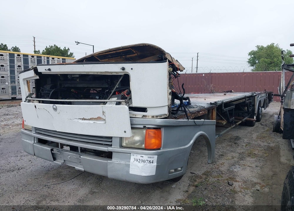 1998 CHEVROLET P30 VIN: 1GBLP37J7W3312658