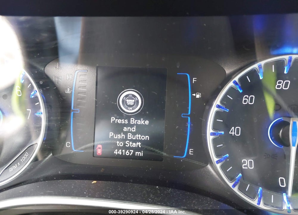 2020 CHRYSLER PACIFICA TOURING L VIN: 2C4RC1BG2LR237811