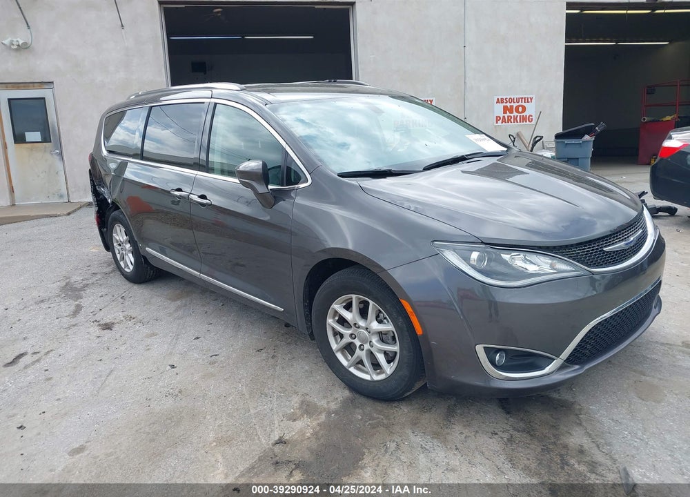 2020 CHRYSLER PACIFICA TOURING L VIN: 2C4RC1BG2LR237811