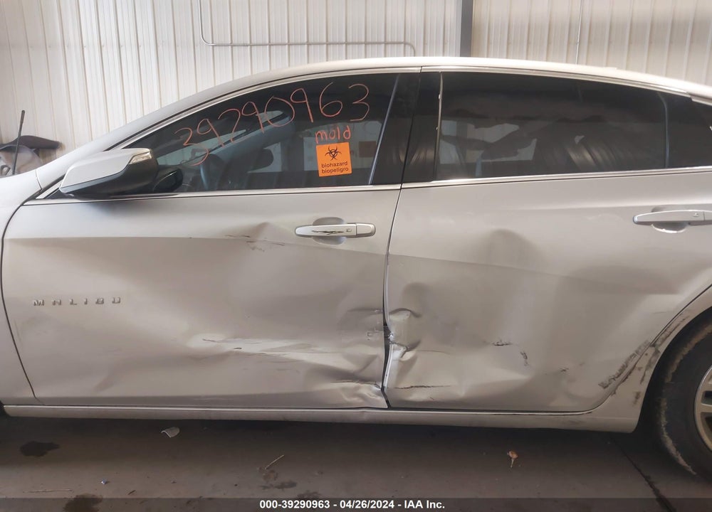 2018 CHEVROLET MALIBU LT VIN: 1G1ZD5ST7JF179984
