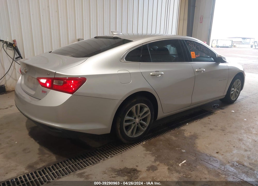 2018 CHEVROLET MALIBU LT VIN: 1G1ZD5ST7JF179984