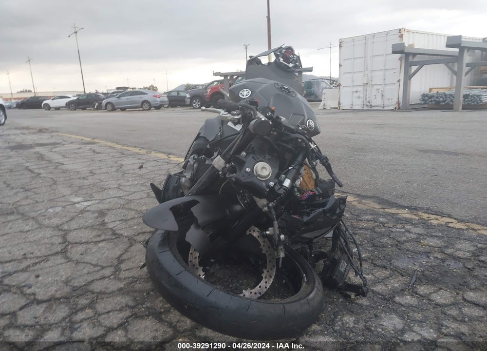 2024 YAMAHA YZFR1 VIN: JYARN66Y3RA001087