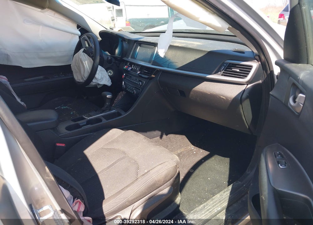 2020 KIA OPTIMA VIN: 5XXGT4L34LG438770