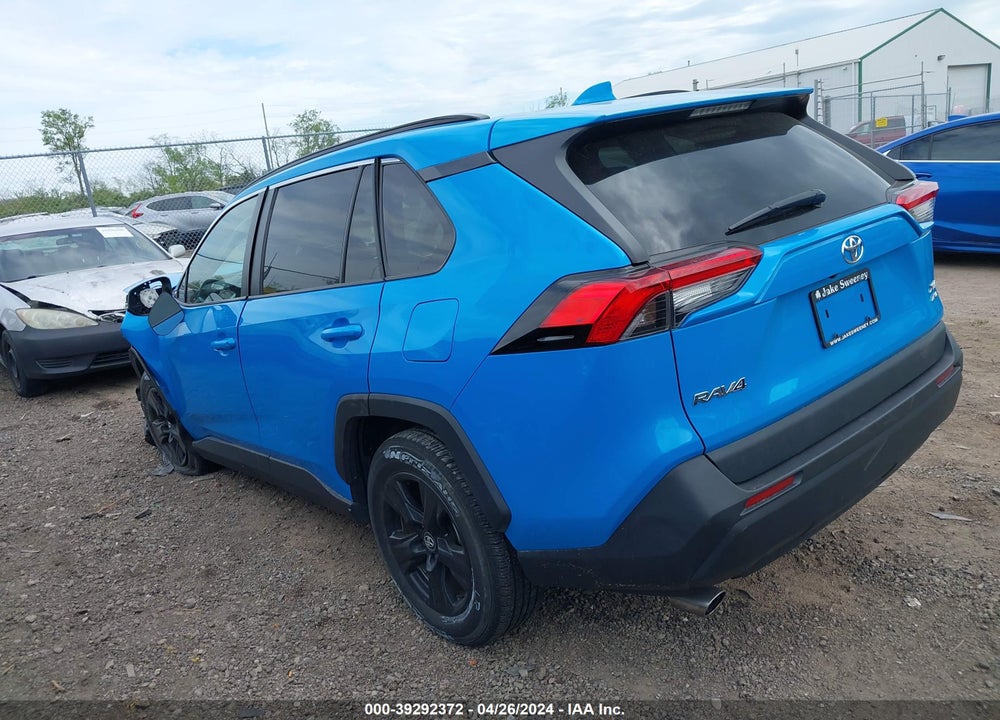 2021 TOYOTA RAV4 XLE VIN: 2T3P1RFV8MC144868