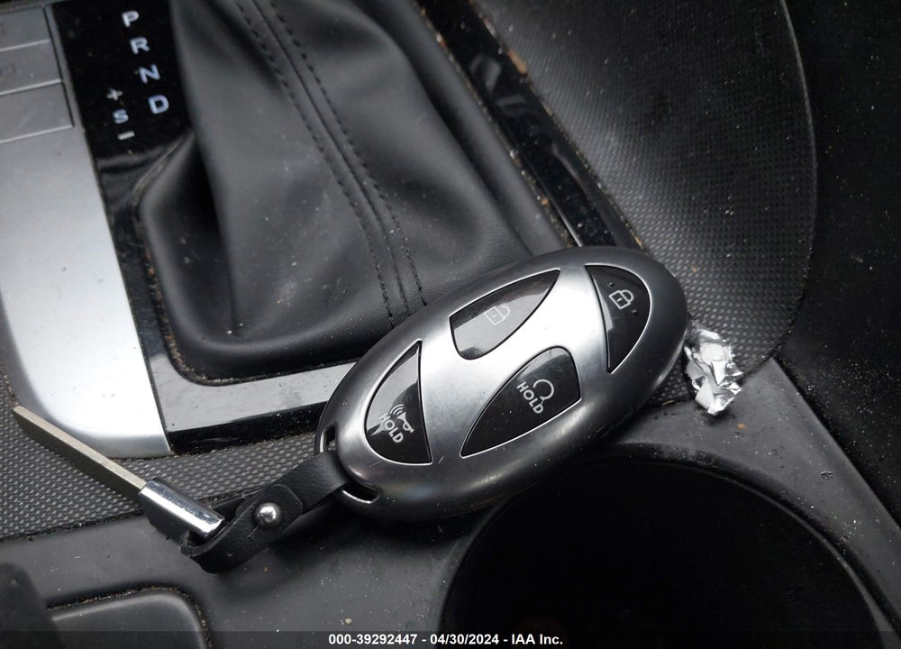 2024 HYUNDAI ELANTRA SEL VIN: KMHLM4DGXRU651847