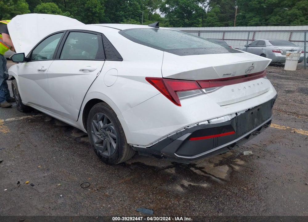 2024 HYUNDAI ELANTRA SEL VIN: KMHLM4DGXRU651847