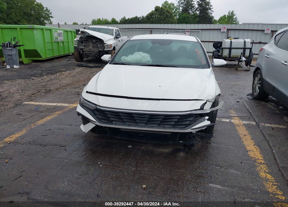 2024 HYUNDAI ELANTRA SEL VIN: KMHLM4DGXRU651847