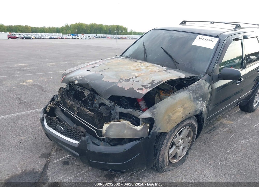2004 FORD ESCAPE VIN: 1FMCU04194KA71868