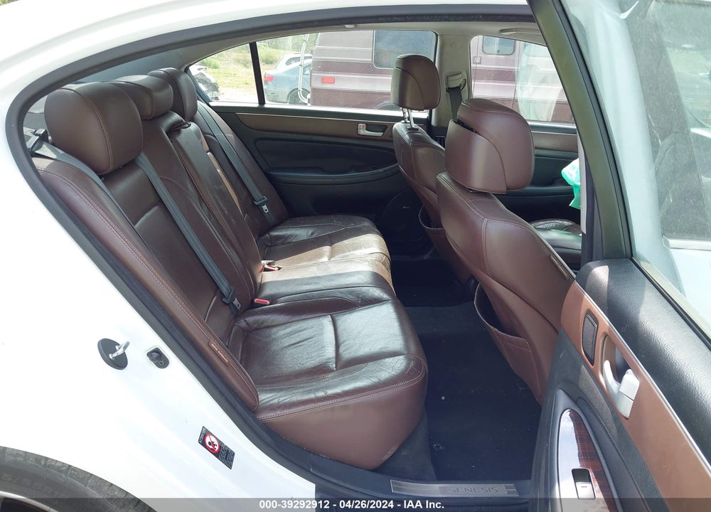 2014 HYUNDAI GENESIS 3.8 VIN: KMHGC4DD8EU260068