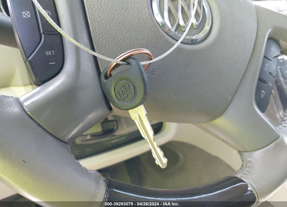 2015 BUICK ENCLAVE CONVENIENCE VIN: 5GAKRAKD7FJ180229