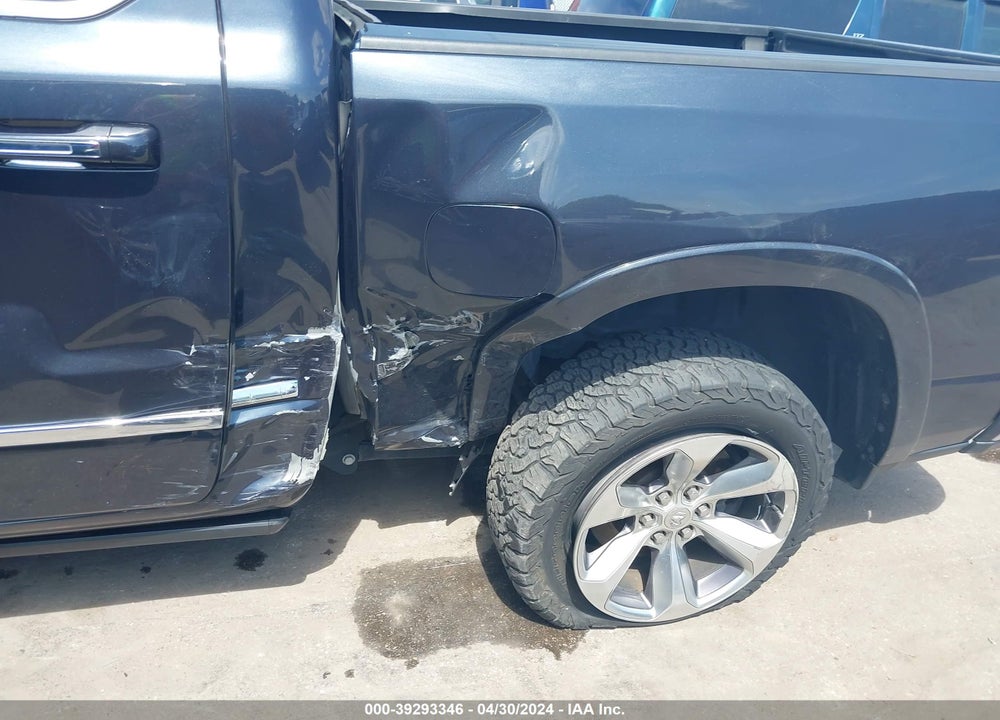 2019 RAM 1500 LIMITED 4X4 5'7 BOX VIN: 1C6SRFHT3KN839704