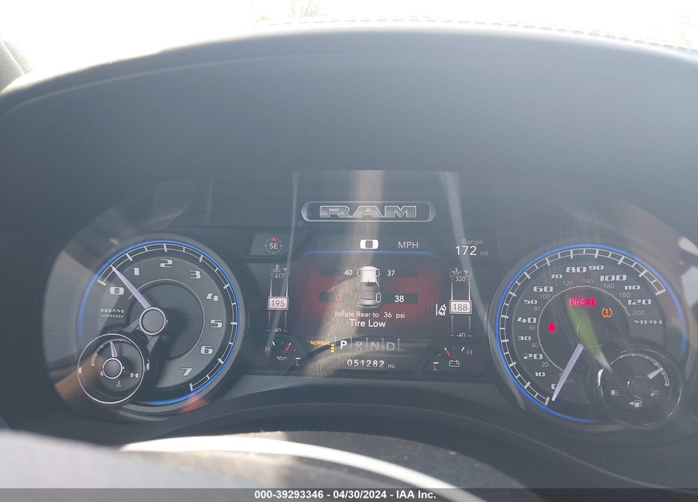 2019 RAM 1500 LIMITED 4X4 5'7 BOX VIN: 1C6SRFHT3KN839704