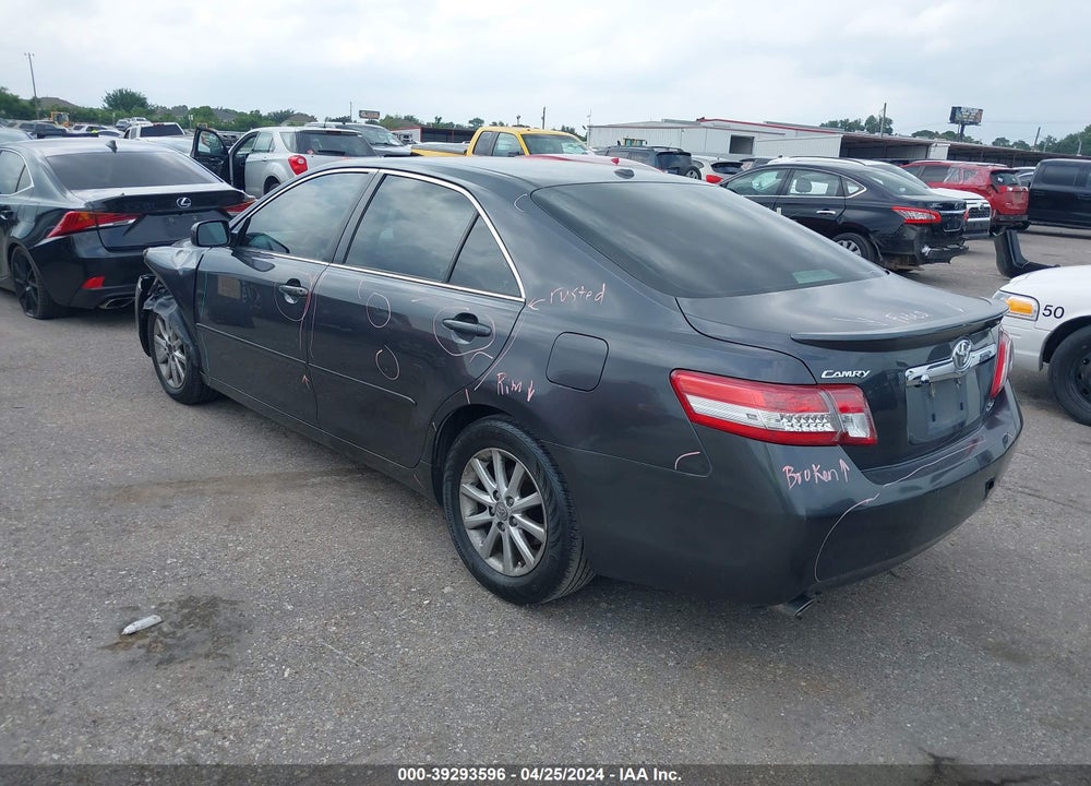 2011 TOYOTA CAMRY XLE V6 VIN: 4T1BK3EK1BU118872