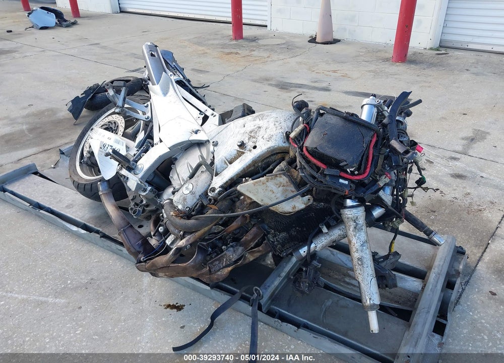 2004 YAMAHA FJR1300 VIN: JYARP07E34A002227