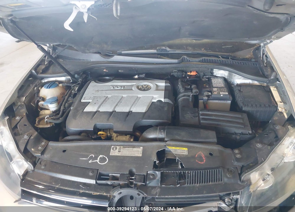 2014 VOLKSWAGEN JETTA SPORTWAGEN 2.0L TDI VIN: 3VWPL7AJXEM613346