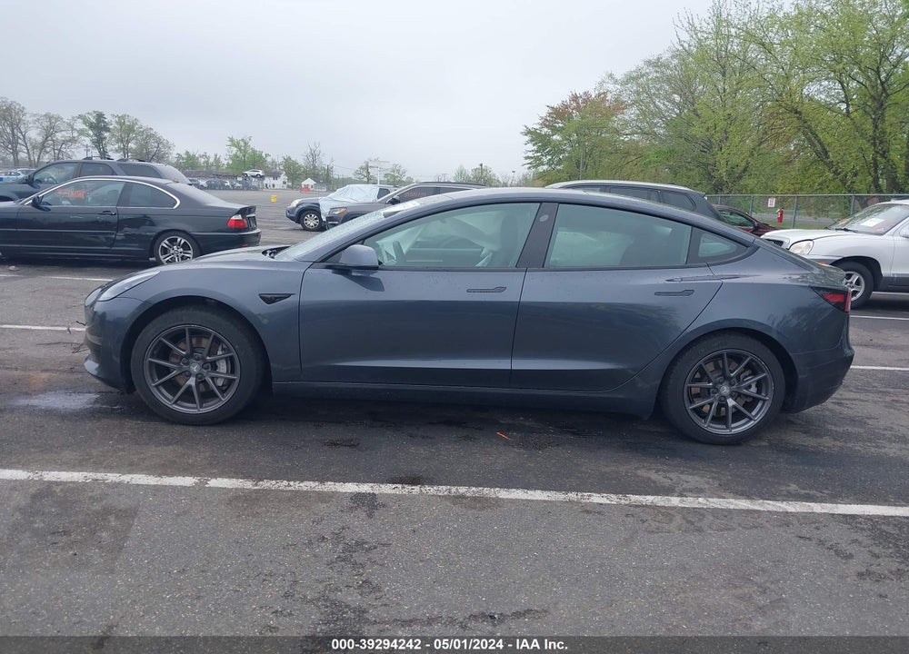 2021 TESLA MODEL 3 STANDARD RANGE PLUS REAR-WHEEL DRIVE VIN: 5YJ3E1EA5MF047005