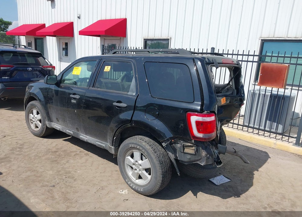 2010 FORD ESCAPE VIN: 1FMCU0D70AKC73773