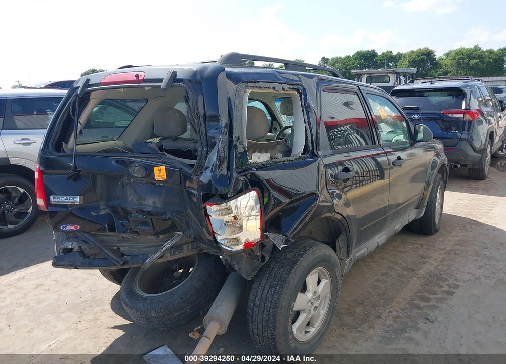 2010 FORD ESCAPE VIN: 1FMCU0D70AKC73773