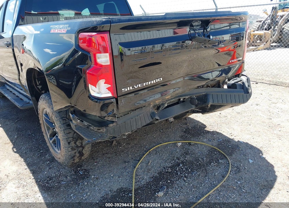 2020 CHEVROLET SILVERADO 1500 4WD SHORT BED CUSTOM TRAIL BOSS VIN: 1GCPYCEF6LZ370200