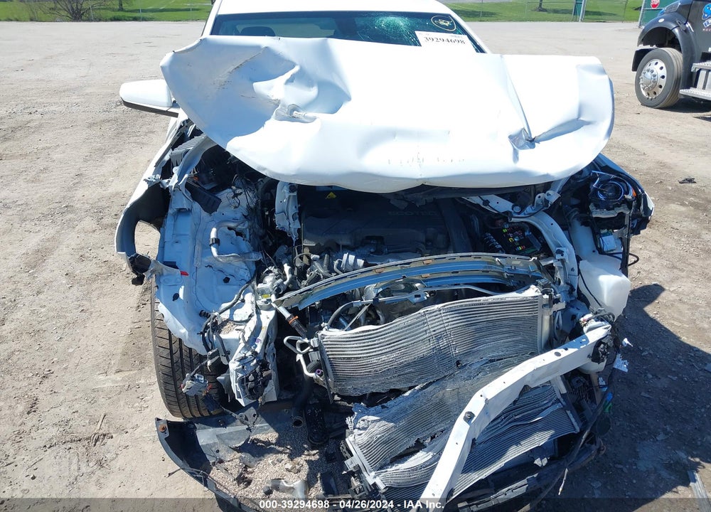 2019 CHEVROLET EQUINOX LT VIN: 2GNAXUEV3K6172388