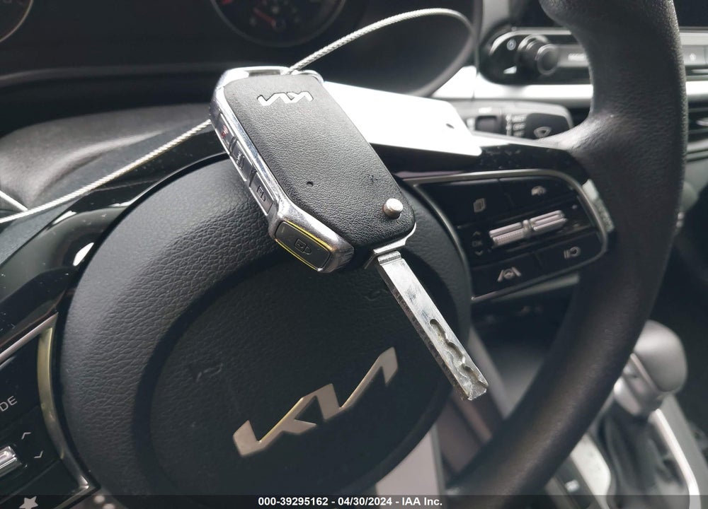 2022 KIA FORTE LXS VIN: 3KPF24AD5NE462517