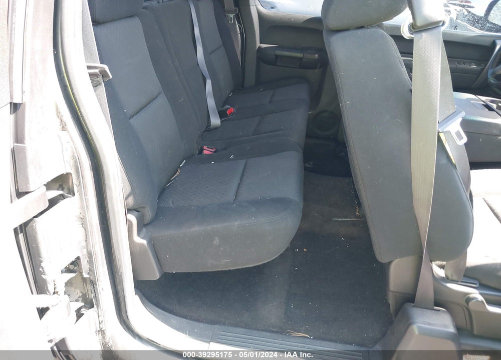 2011 CHEVROLET SILVERADO 1500 LT VIN: 1GCRKSE33BZ227567