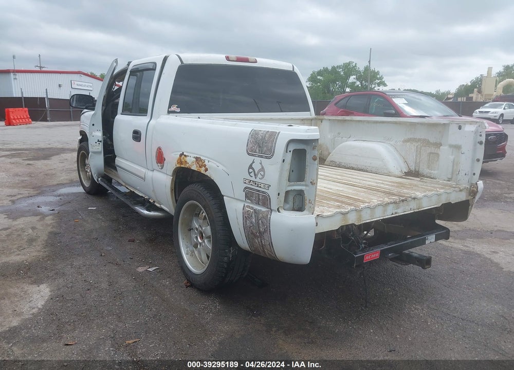 2006 CHEVROLET SILVERADO 1500 LT3 VIN: 2GCEK13Z861278772