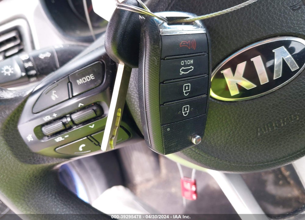 2020 KIA RIO S VIN: 3KPA24ADXLE336581
