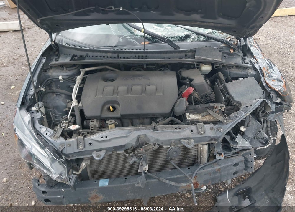 2018 TOYOTA COROLLA VIN: 5YFBURHE3JP792802