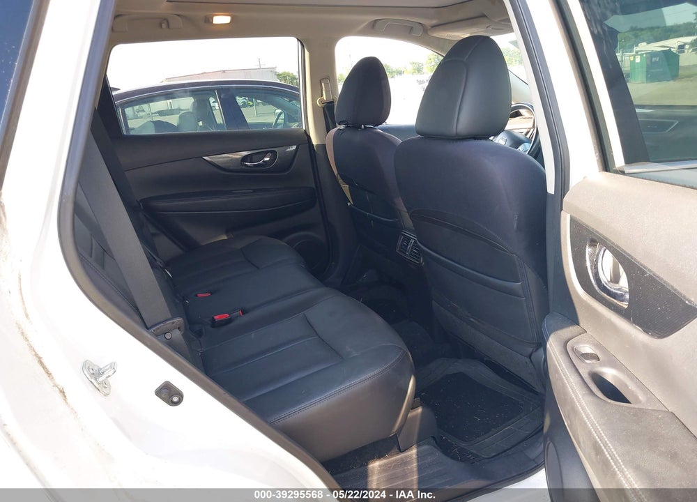 2015 NISSAN ROGUE SL VIN: 5N1AT2MV2FC772998