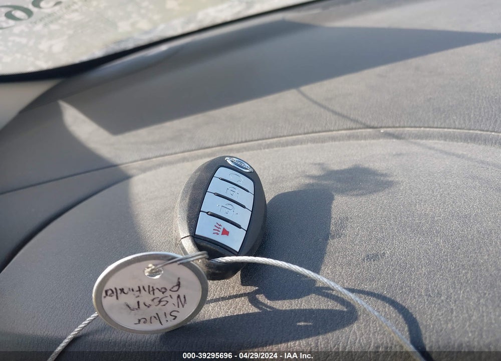 2013 NISSAN PATHFINDER SV VIN: 5N1AR2MM7DC628298