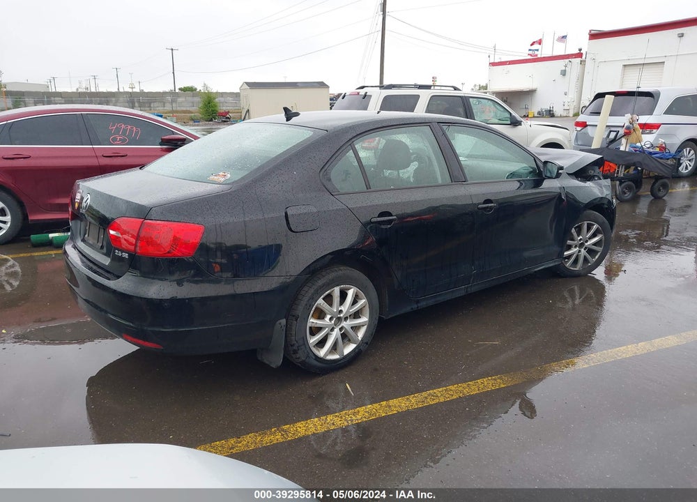 2012 VOLKSWAGEN JETTA 2.5L SE VIN: 3VWDP7AJXCM357777