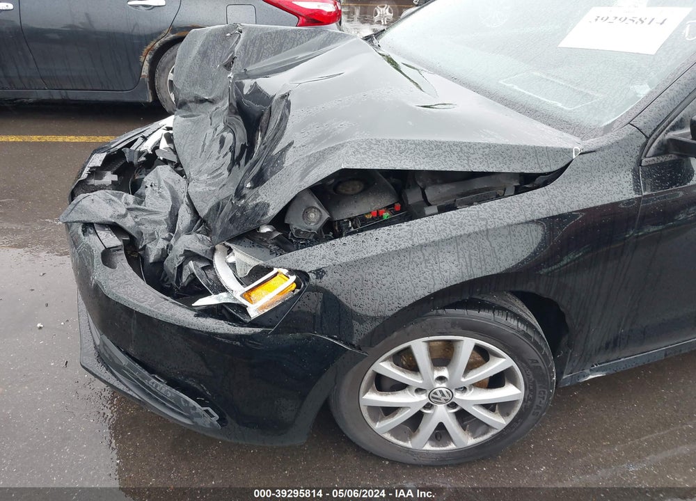 2012 VOLKSWAGEN JETTA 2.5L SE VIN: 3VWDP7AJXCM357777