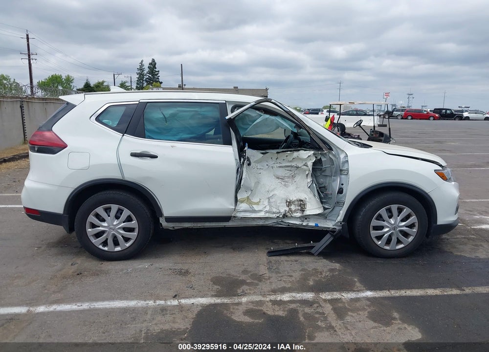2019 NISSAN ROGUE S VIN: 5N1AT2MT2KC838894