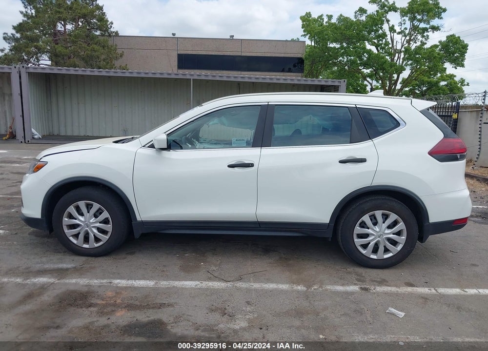 2019 NISSAN ROGUE S VIN: 5N1AT2MT2KC838894