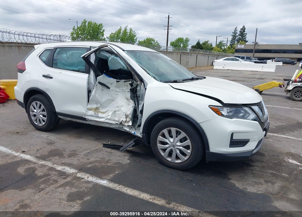2019 NISSAN ROGUE S VIN: 5N1AT2MT2KC838894