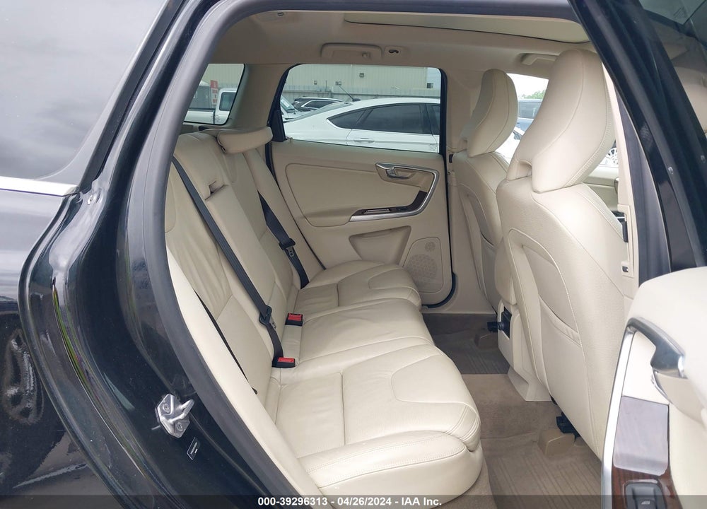 2014 VOLVO XC60 T6/T6 PLATINUM/T6 PREMIER PLUS/T6 R-DESIGN/T6 R-DESIGN PLATINUM/T6 R-DESIGN PREMIER PLUS VIN: YV4902DZ6E2535922