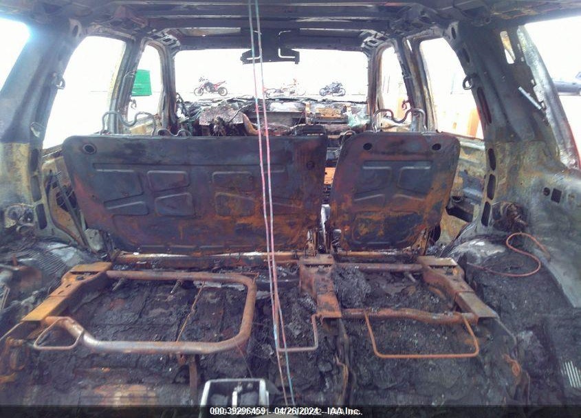 2010 CHEVROLET TAHOE LT VIN: 1GNUKBE08AR249666