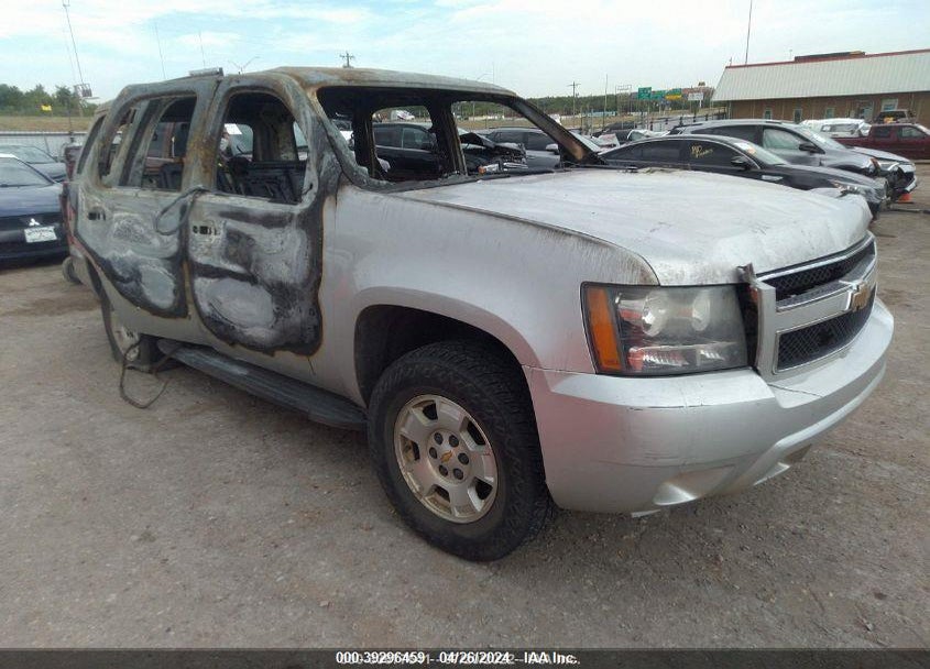 2010 CHEVROLET TAHOE LT VIN: 1GNUKBE08AR249666