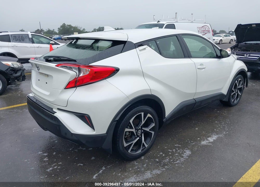2021 TOYOTA C-HR XLE VIN: JTNKHMBX2M1117013