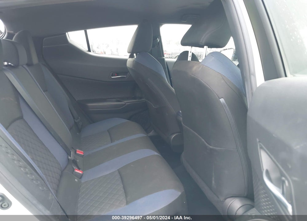 2021 TOYOTA C-HR XLE VIN: JTNKHMBX2M1117013