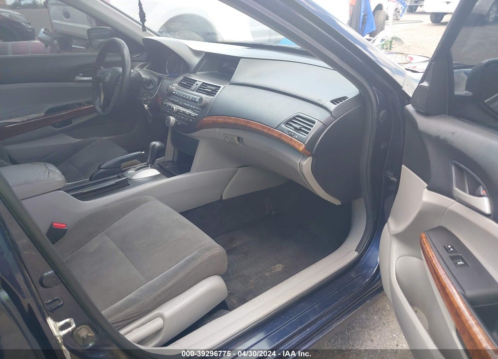 2012 HONDA ACCORD 2.4 EX VIN: 1HGCP2F76CA113413