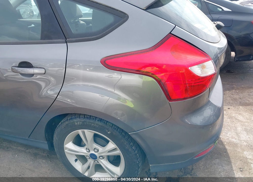 2014 FORD FOCUS SE VIN: 1FADP3K25EL409815