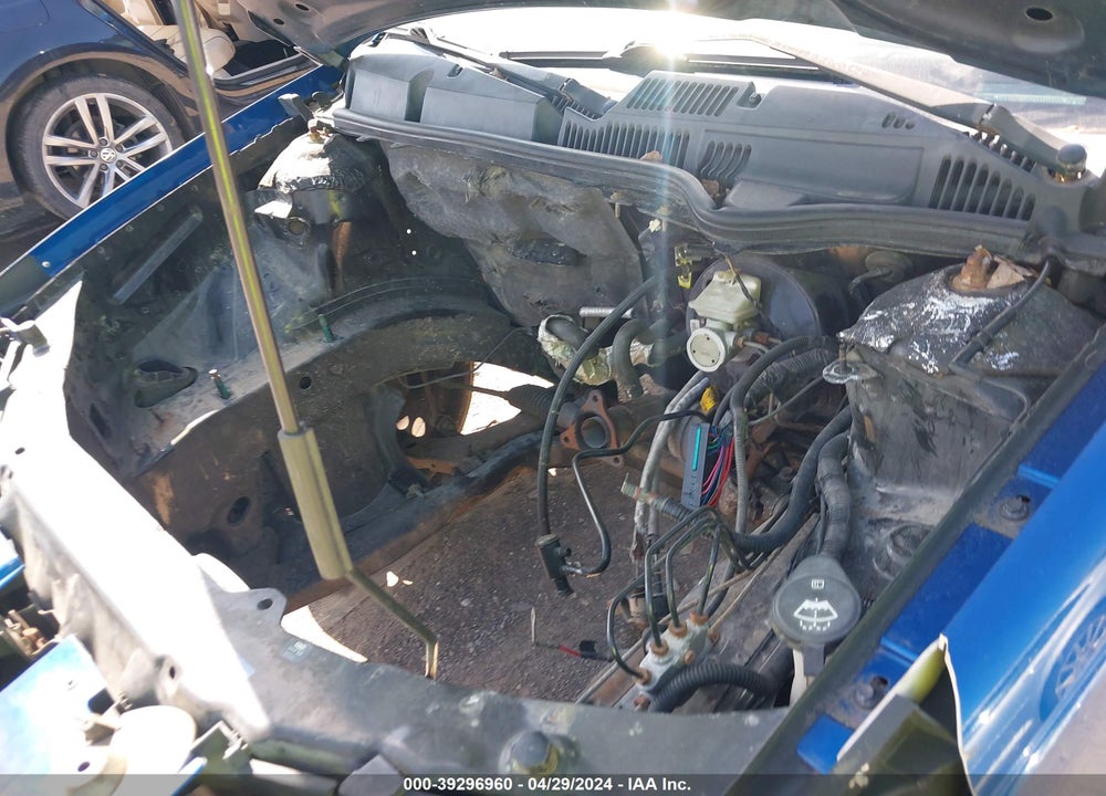 2005 SATURN ION 2 VIN: 1G8AZ52F85Z163565