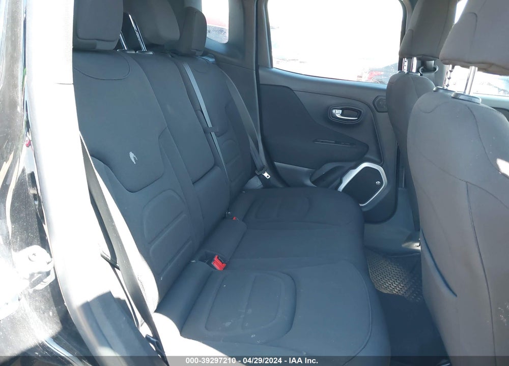 2018 JEEP RENEGADE LATITUDE 4X4 VIN: ZACCJBBB4JPH15511