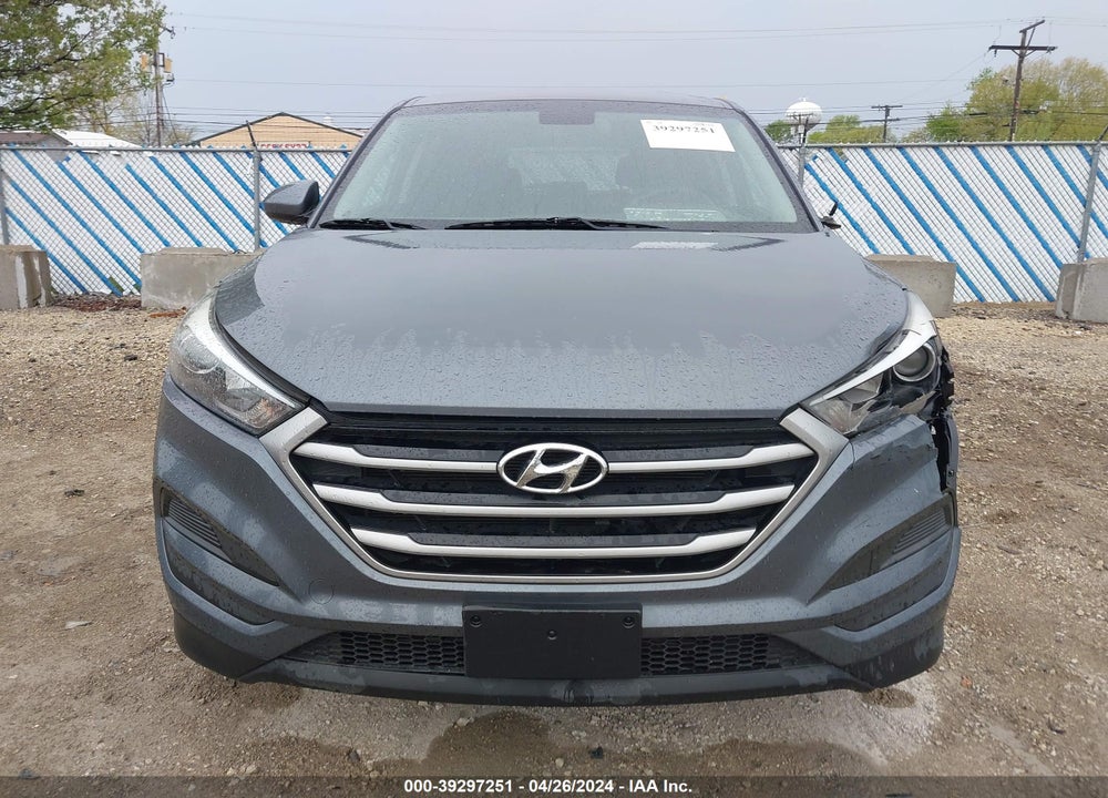 2018 HYUNDAI TUCSON SE VIN: KM8J2CA48JU677949