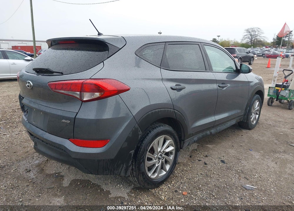 2018 HYUNDAI TUCSON SE VIN: KM8J2CA48JU677949
