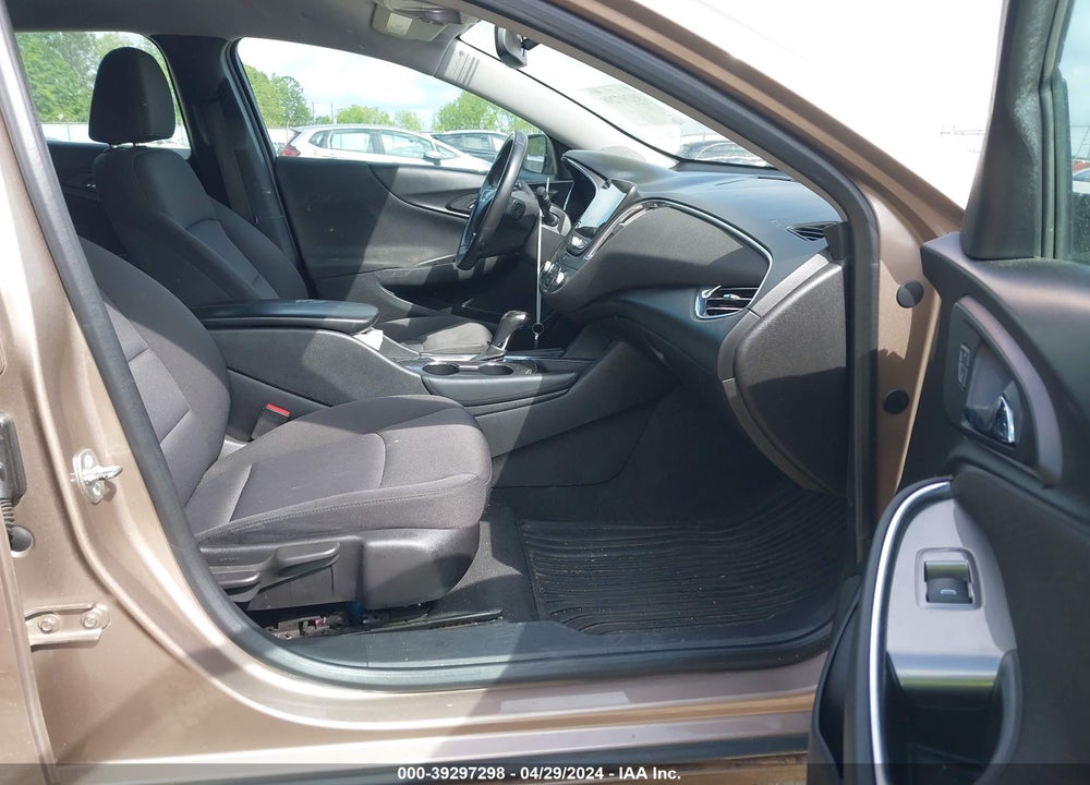 2018 CHEVROLET MALIBU LT VIN: 1G1ZD5ST3JF186026