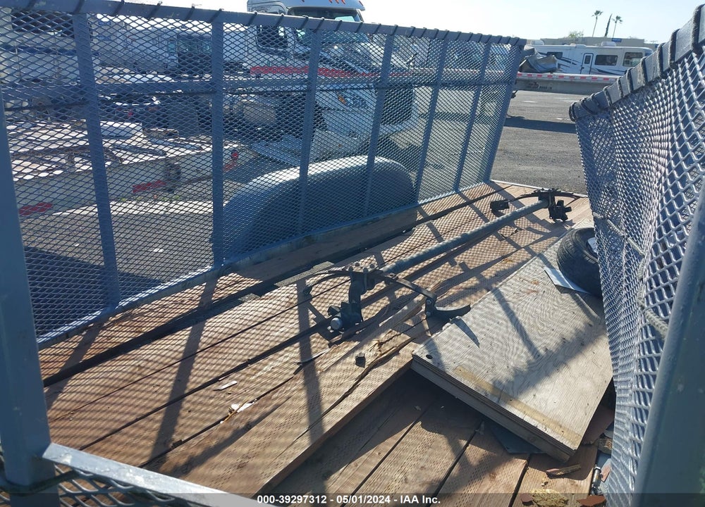 2006 TRAILER UTILITY VIN: CA1009416