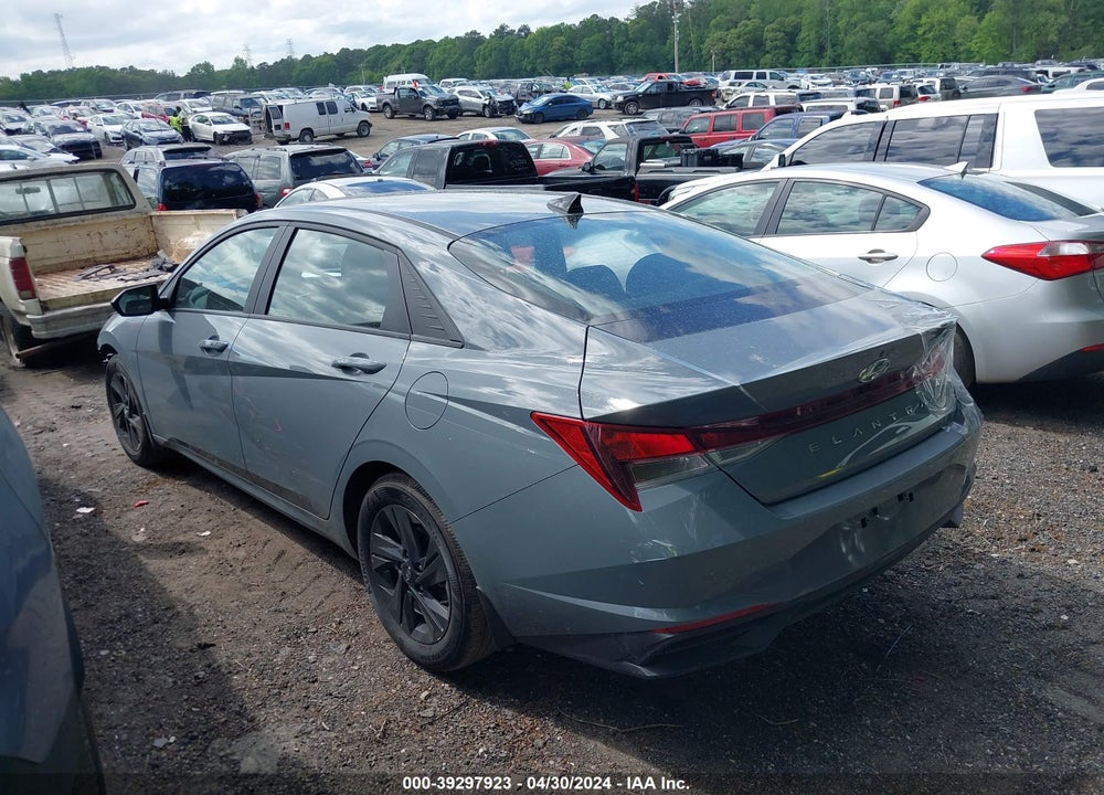 2022 HYUNDAI ELANTRA SEL VIN: KMHLM4AG5NU321189